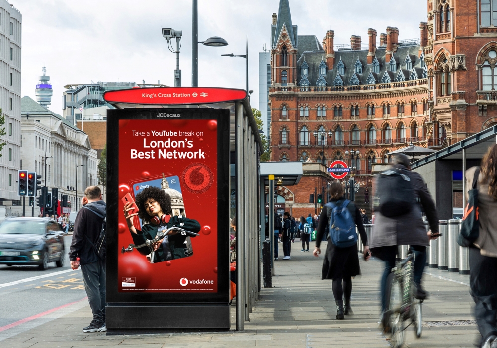 JCDecaux wins Transport for London (TfL) iconic bus shelter advertising concession for 8 years